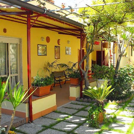 Domus Felix Bed and Breakfast Ερκολάνο Εξωτερικό φωτογραφία